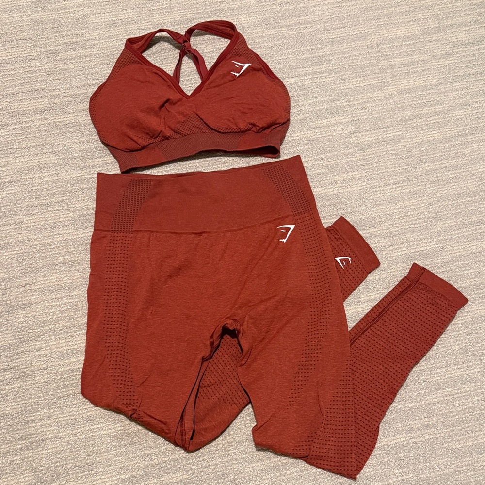EUC Vital Seamless 2.0 Sports Bra and leggings matching set - medium